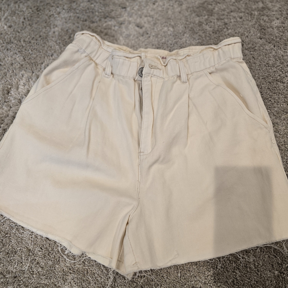 Wishlist High Waist Cream Shorts